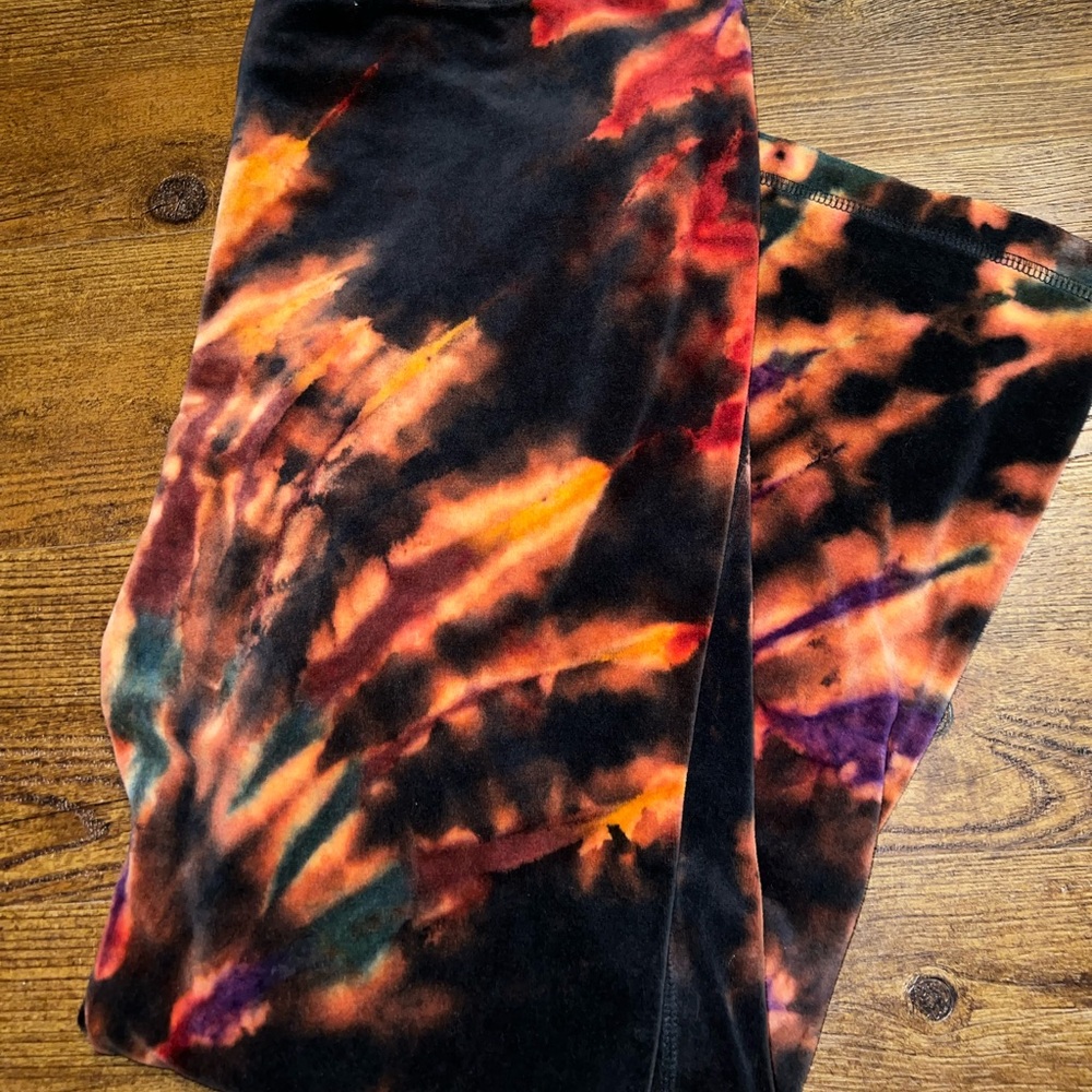 Old Navy Black Velvet with Orange Tie-Dye Flared Drawstring Lounge Pants Size L - Picture 8 of 15